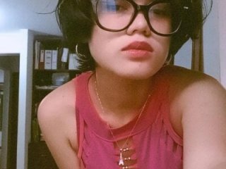 isabella_miko live webcam thumbnail