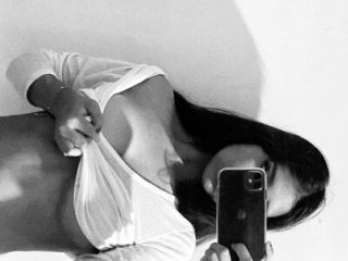 ishanii live webcam thumbnail