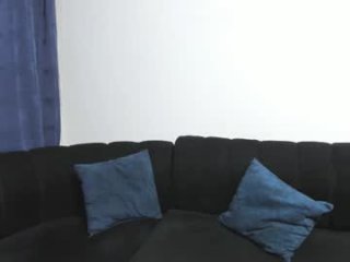 isis_____ live webcam thumbnail