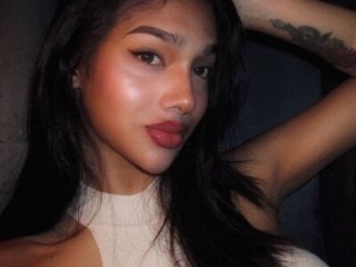 itsmekarinaaa live webcam thumbnail