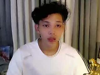 itzme_curlyalvin live webcam thumbnail