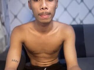 itzme_urboy live webcam thumbnail