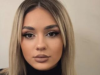Ivy_Quin live webcam thumbnail
