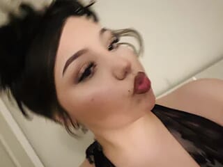 ive_indulgence live webcam thumbnail