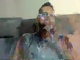 iwannaseeyourassnboobs69 live webcam thumbnail