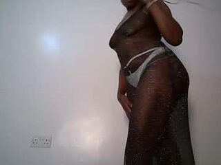 iynika live webcam thumbnail