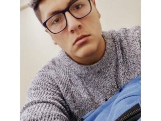 JairoGoldenDick live webcam thumbnail