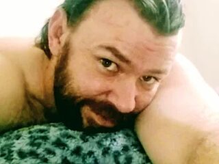 JamesIII1984 live webcam thumbnail