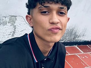Jay_Boy_ live webcam thumbnail