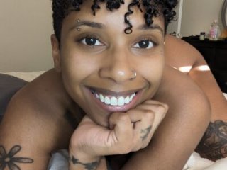 Jayla_Quinn live webcam thumbnail