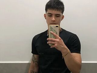 jackson_friends live webcam thumbnail