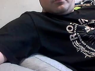 jamescole9319 live webcam thumbnail