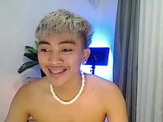 jaysee_hugecox live webcam thumbnail