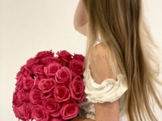 JessFoxxx live webcam thumbnail