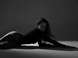Jessica_Queen_1 live webcam thumbnail