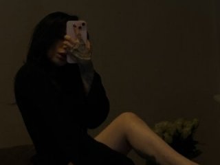 jeans-and-peach live webcam thumbnail
