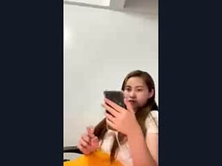 jenicekrog live webcam thumbnail