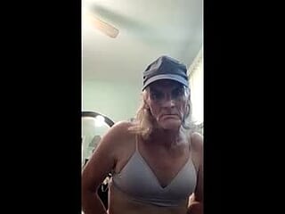 jennywomacks live webcam thumbnail