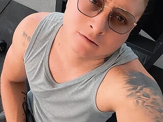 jhonXXXPARCE live webcam thumbnail