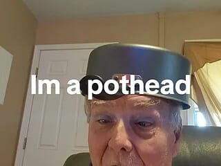 Joeyw57 live webcam thumbnail