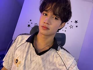Johan_Lee live webcam thumbnail