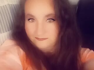 Johnnysgirl47 live webcam thumbnail