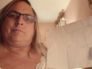 Josephine1298 live webcam thumbnail