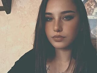 JosphinePriolo live webcam thumbnail