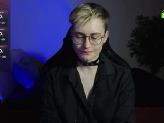 joan_night live webcam thumbnail