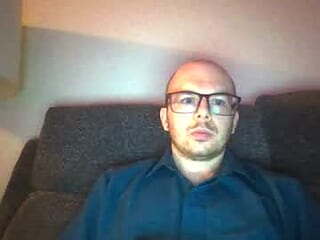 johngee5183456789 live webcam thumbnail