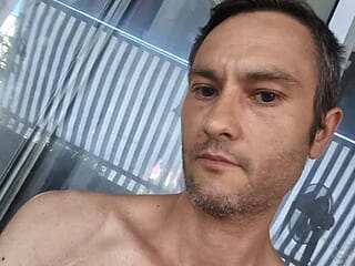 johnickxxx live webcam thumbnail