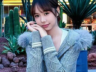 jolie_33 live webcam thumbnail