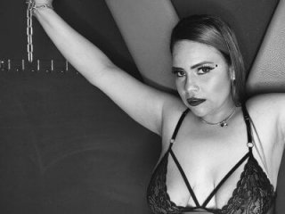 jolie_colette live webcam thumbnail