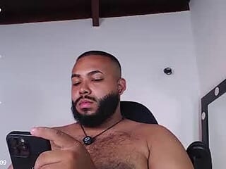 jonnes_dilan live webcam thumbnail