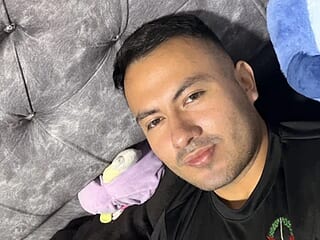 jonny_mili live webcam thumbnail