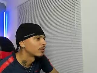 jordan_love77 live webcam thumbnail