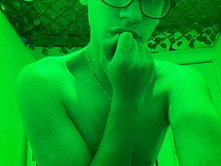 JULIAN_HOT_ live webcam thumbnail
