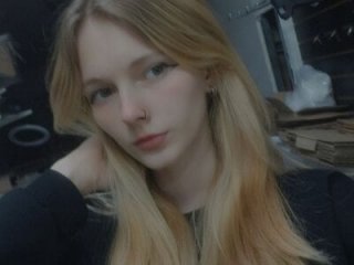 JuanaSumma live webcam thumbnail