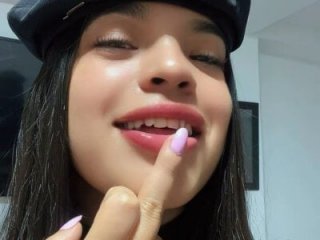 JuanitaMore01 live webcam thumbnail