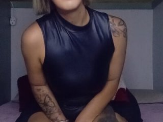 Juicy_Lucy live webcam thumbnail