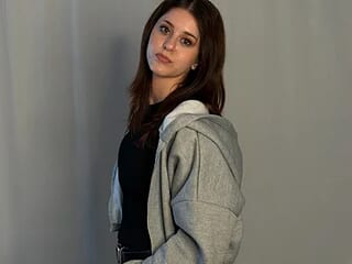 JuleeKnowell live webcam thumbnail