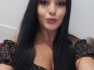 Julianafenix95 live webcam thumbnail
