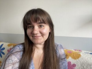 Julie_Diamond live webcam thumbnail
