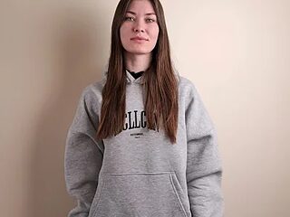 JulissaLipoma live webcam thumbnail