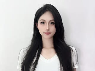 June-Baby live webcam thumbnail