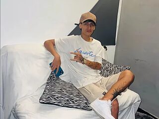 Just18Jake_ live webcam thumbnail