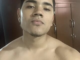 juanes313 live webcam thumbnail