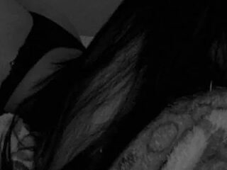 julhya_duarte live webcam thumbnail