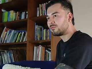 julianmonttoya live webcam thumbnail