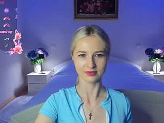 julieblazex live webcam thumbnail